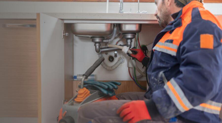 Local expert plumbing services in Halliday, ND